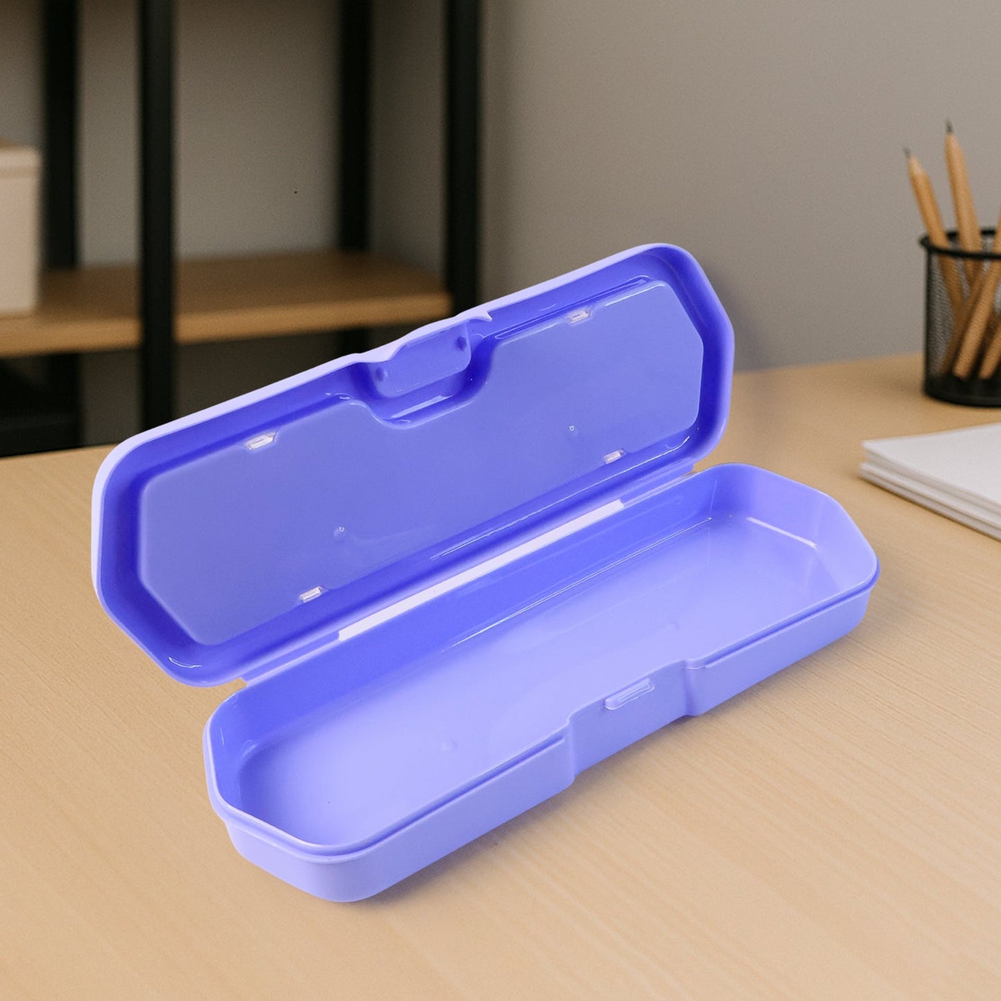 Cartoon Character Printed Plastic Pencil Box with Built-in Maze Puzzle Game (1 Pc)