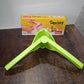 Liger Plastic Manual Handheld Lemon & Orange Squeezer Juice (1 Pc)